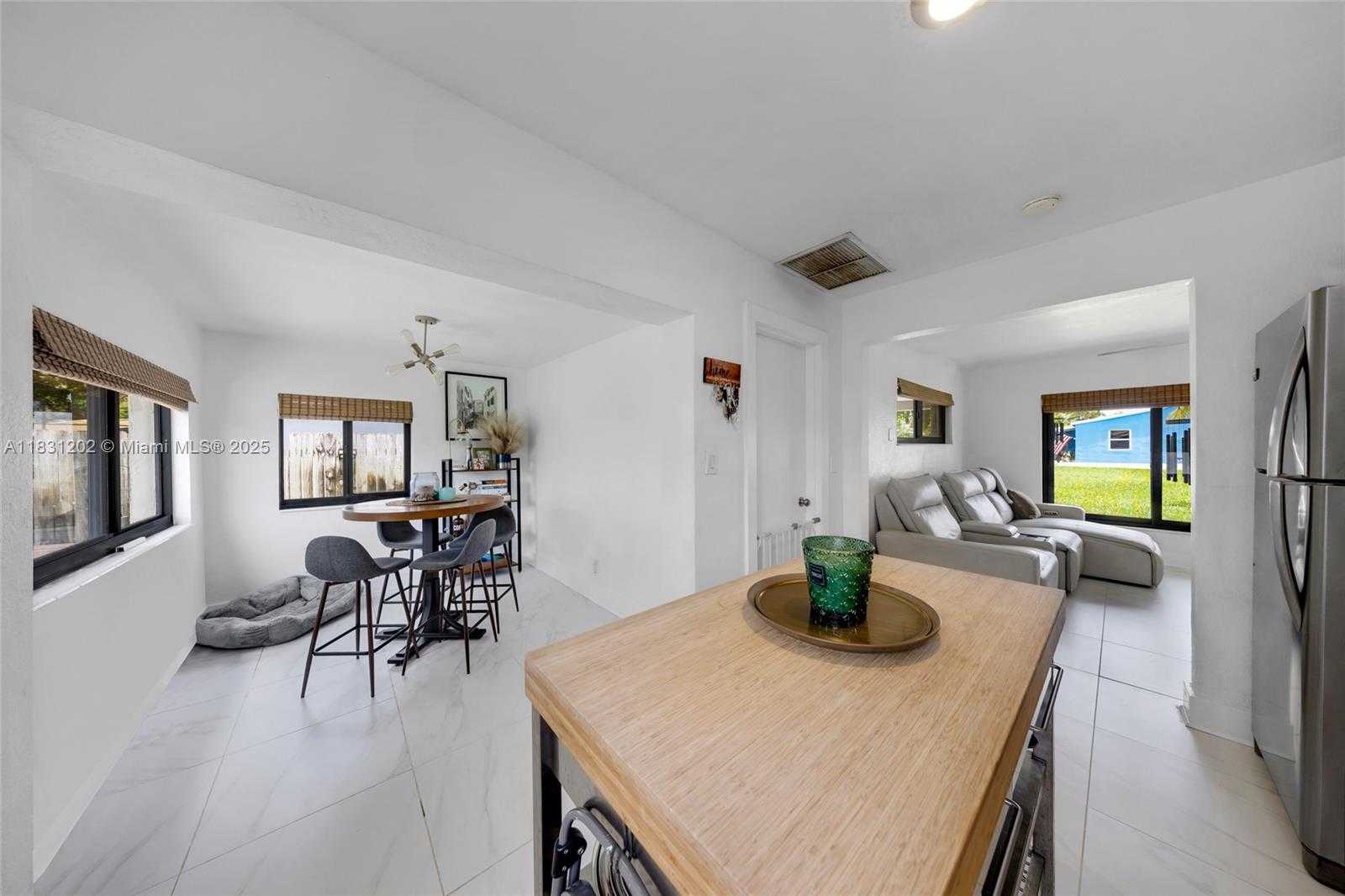 Small Image of 210 NORTH EAST 51ST CT, Oakland Park Number 19