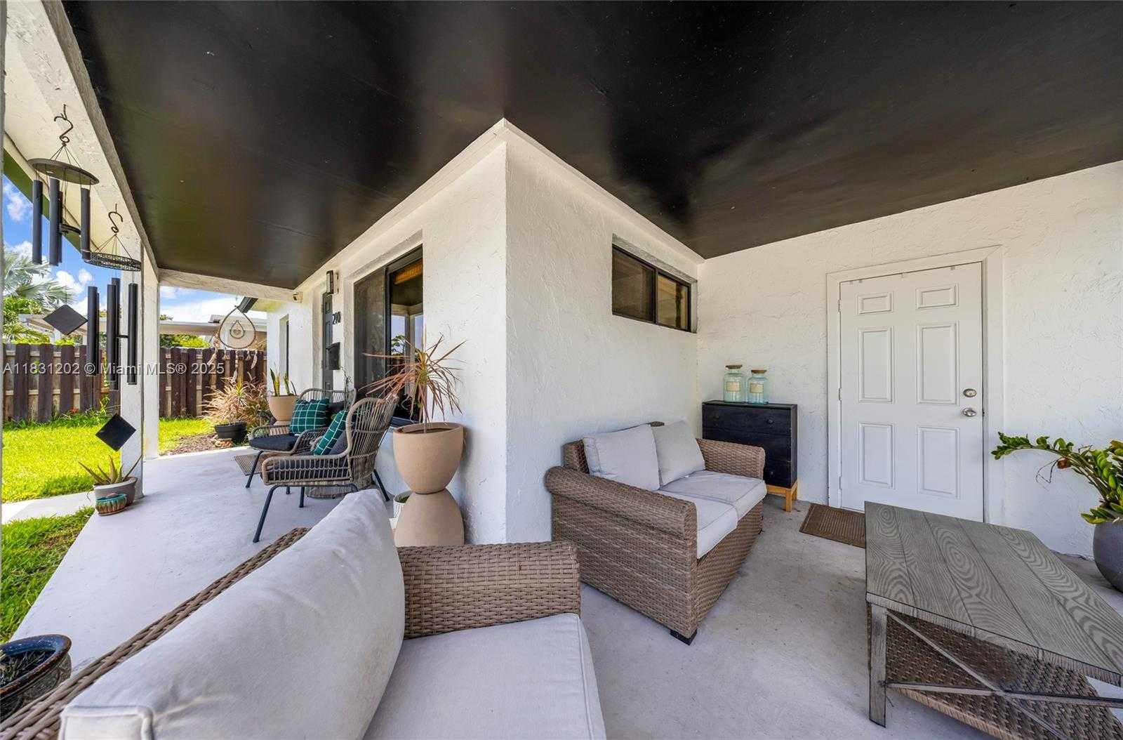 Small Image of 210 NORTH EAST 51ST CT, Oakland Park Number 5