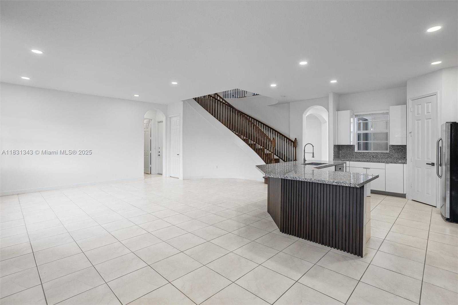 Small Image of 11388 NORTH WEST 68TH ST, Doral Number 12