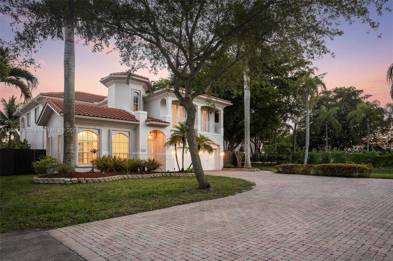 Small Image of 11388 NORTH WEST 68TH ST, Doral Number 2