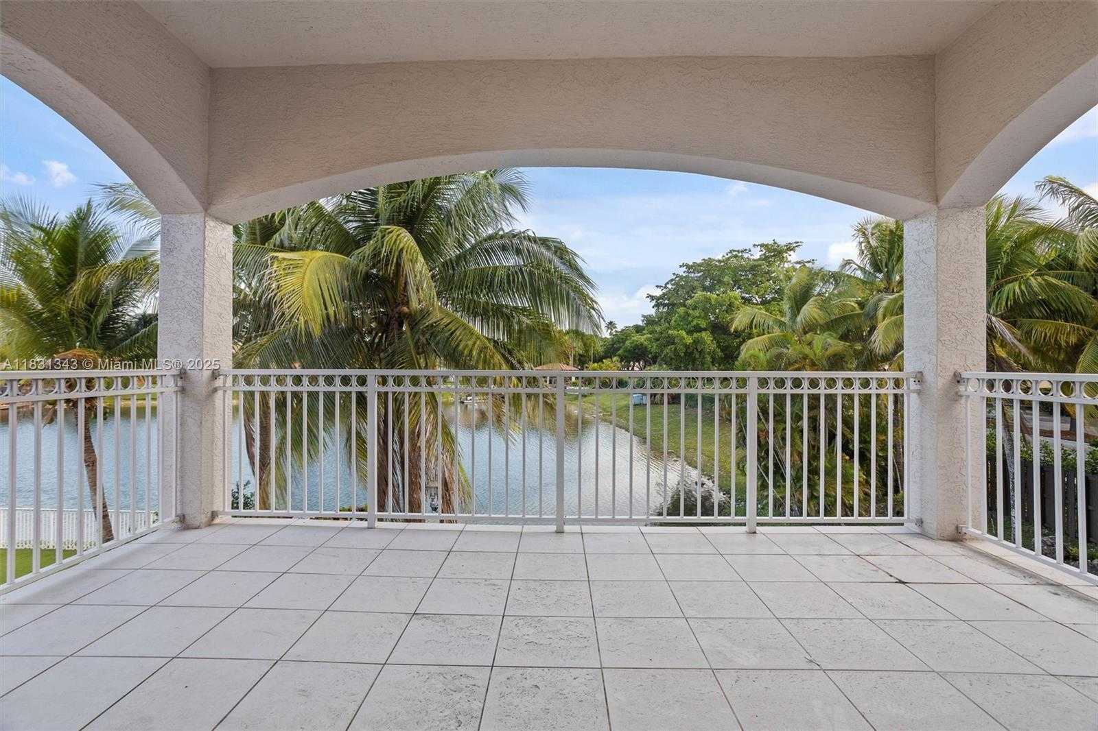 Small Image of 11388 NORTH WEST 68TH ST, Doral Number 21