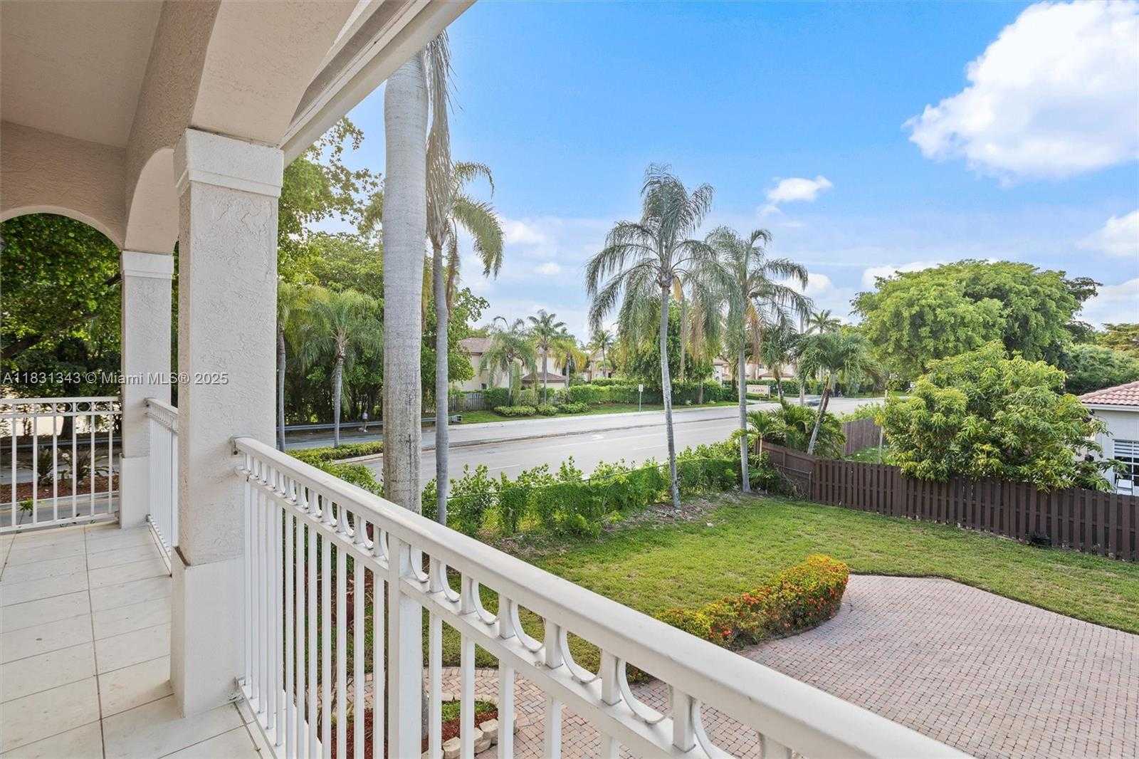 Small Image of 11388 NORTH WEST 68TH ST, Doral Number 32