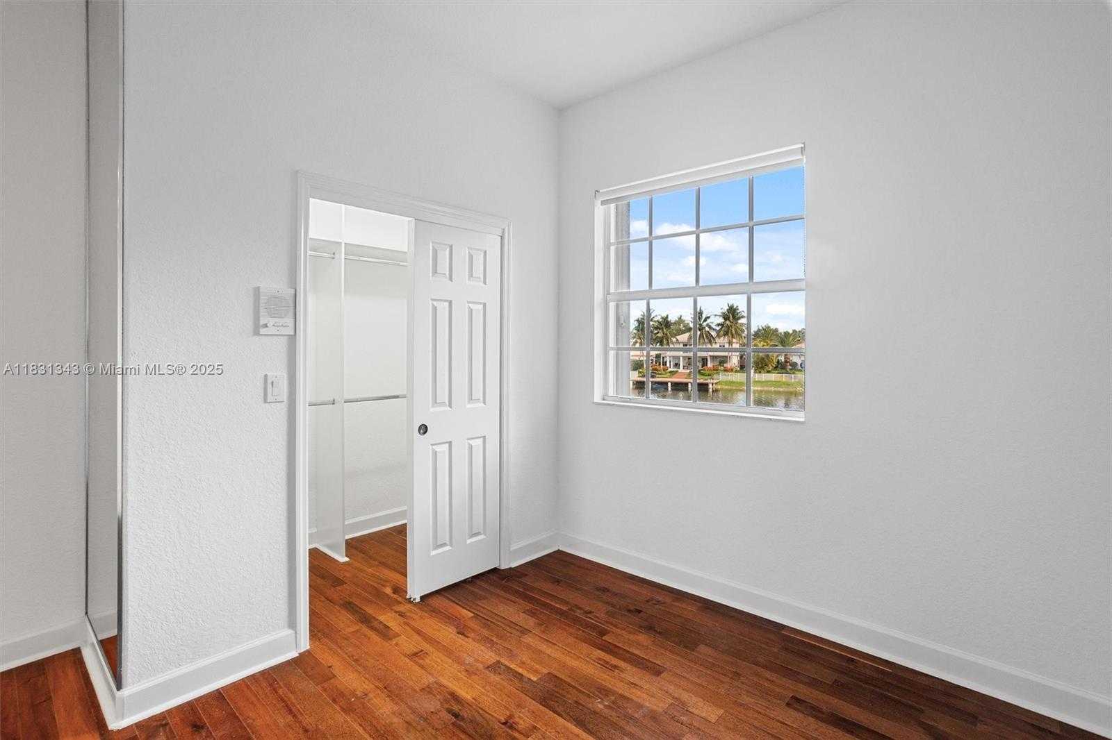 Small Image of 11388 NORTH WEST 68TH ST, Doral Number 35