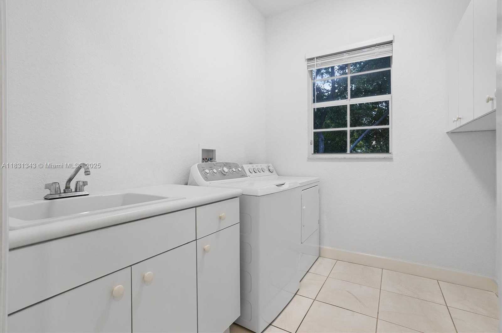 Small Image of 11388 NORTH WEST 68TH ST, Doral Number 42