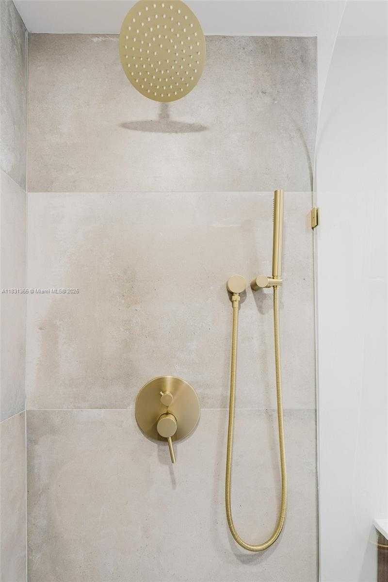 Small Image of 1430 SOUTH WEST 32ND CT, Fort Lauderdale Number 13
