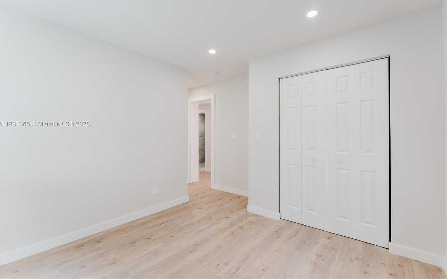 Small Image of 1430 SOUTH WEST 32ND CT, Fort Lauderdale Number 20