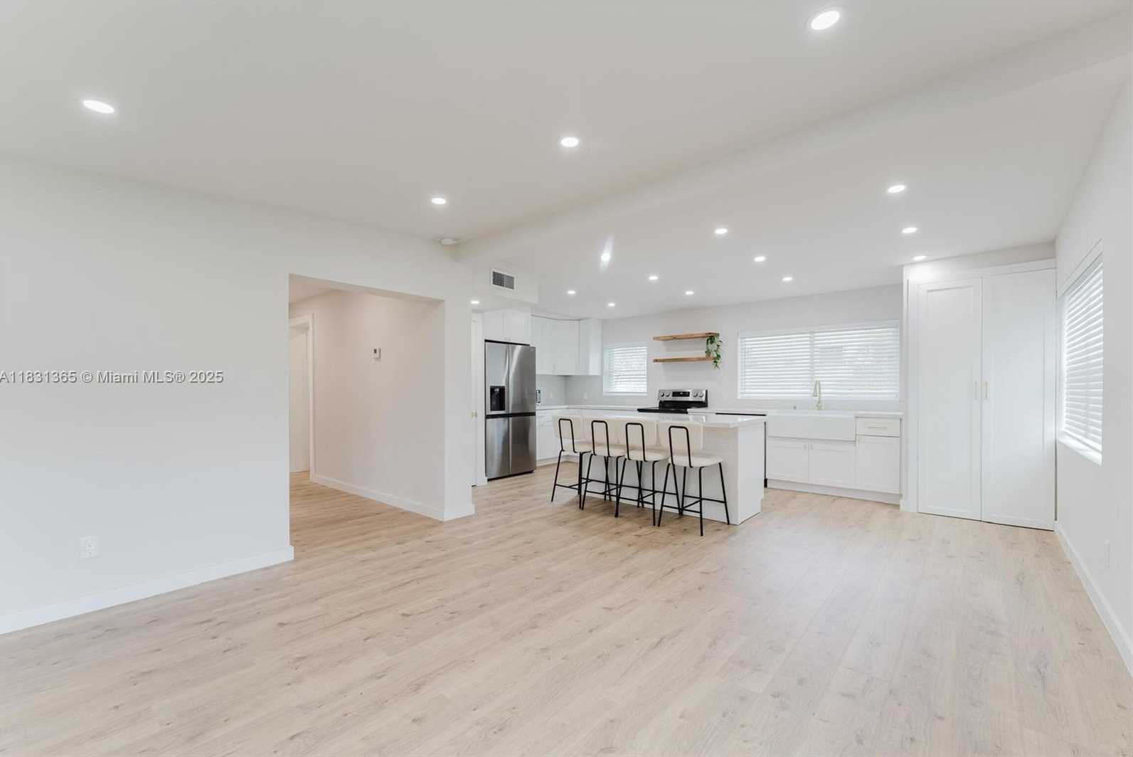 Small Image of 1430 SOUTH WEST 32ND CT, Fort Lauderdale Number 21