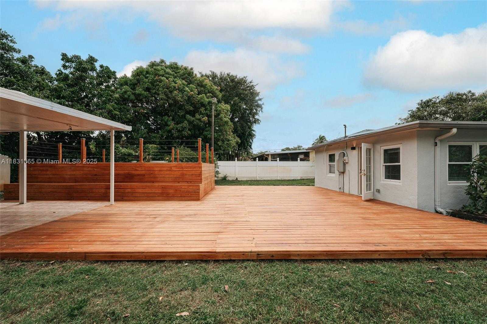 Small Image of 1430 SOUTH WEST 32ND CT, Fort Lauderdale Number 29