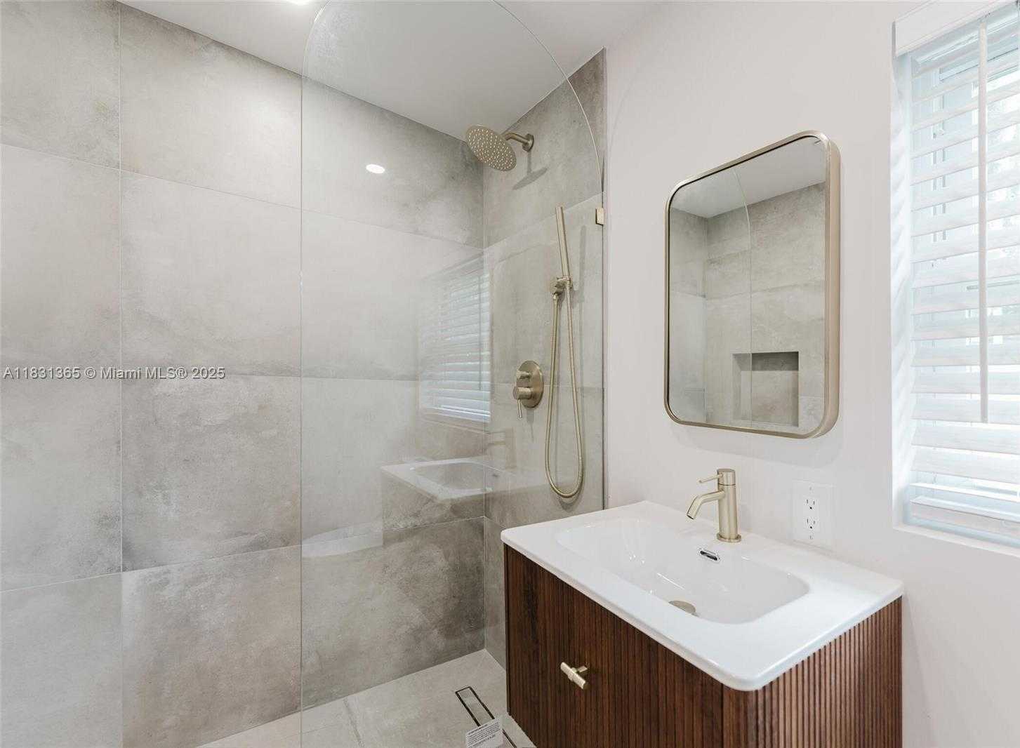 Small Image of 1430 SOUTH WEST 32ND CT, Fort Lauderdale Number 9
