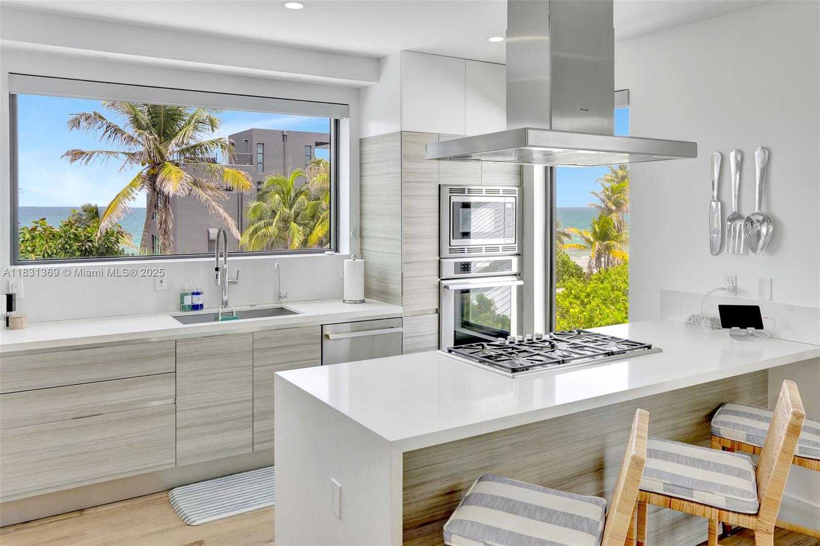 Small Image of 324 BALBOA ST, Hollywood Number 10