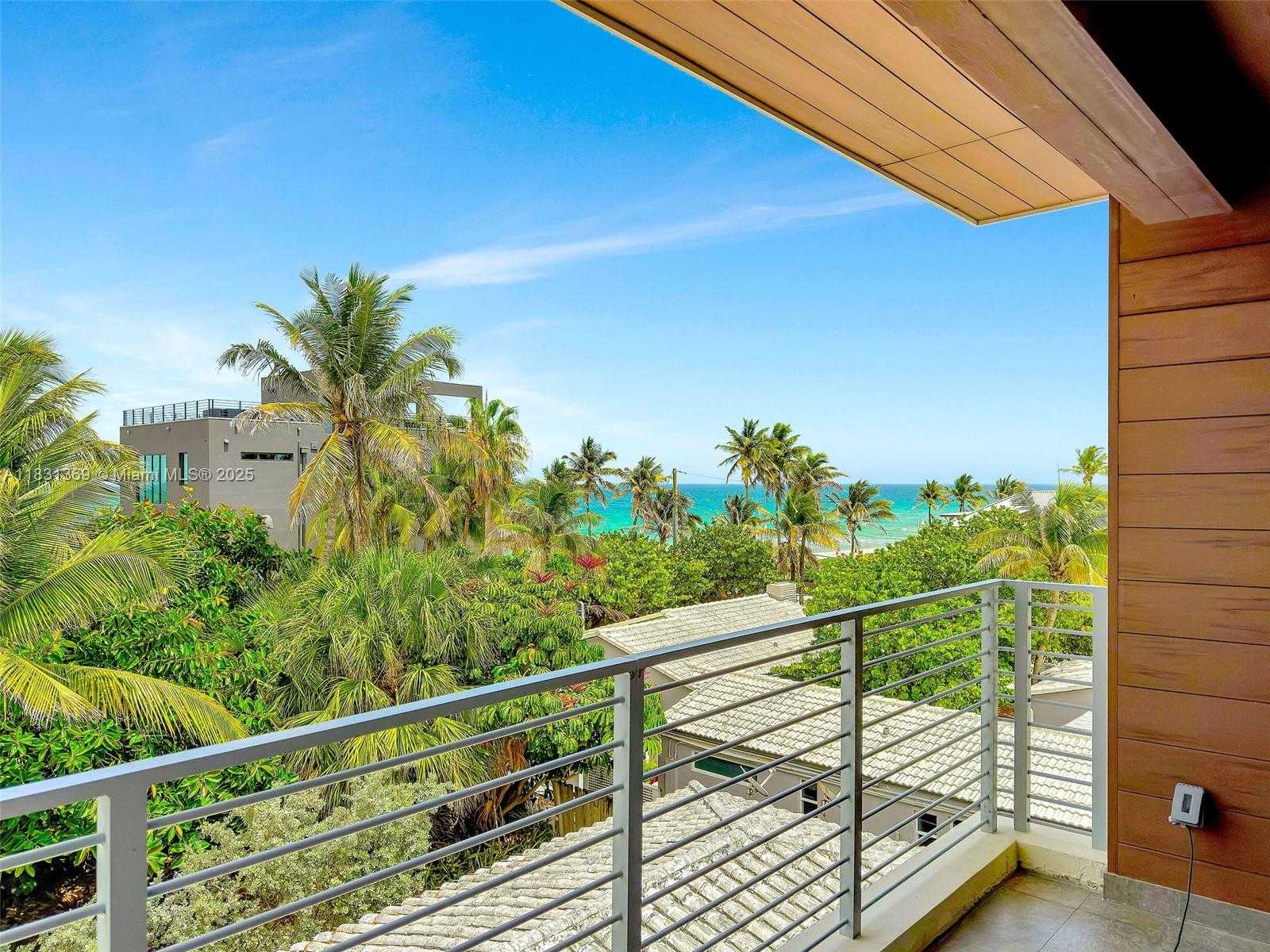 Small Image of 324 BALBOA ST, Hollywood Number 15