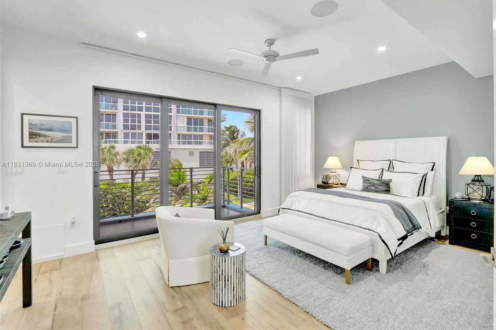 Small Image of 324 BALBOA ST, Hollywood Number 16