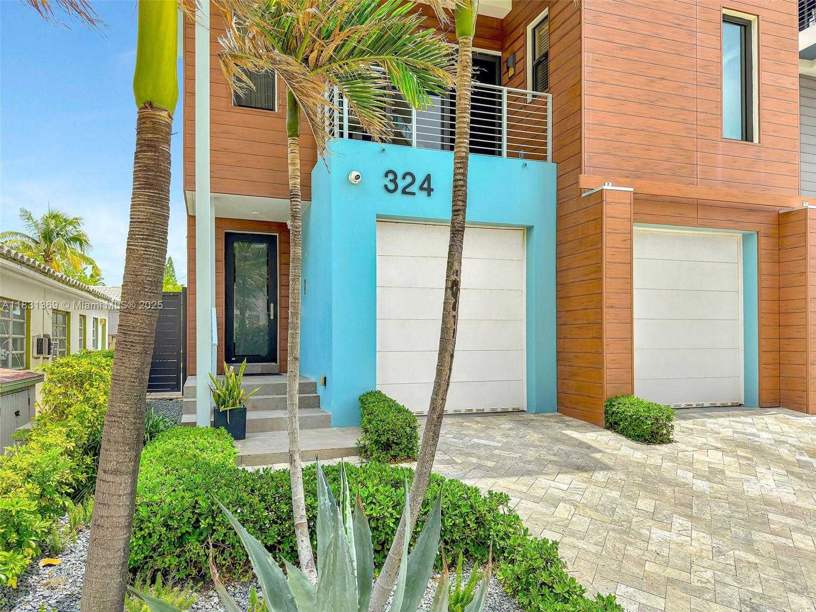 Small Image of 324 BALBOA ST, Hollywood Number 2