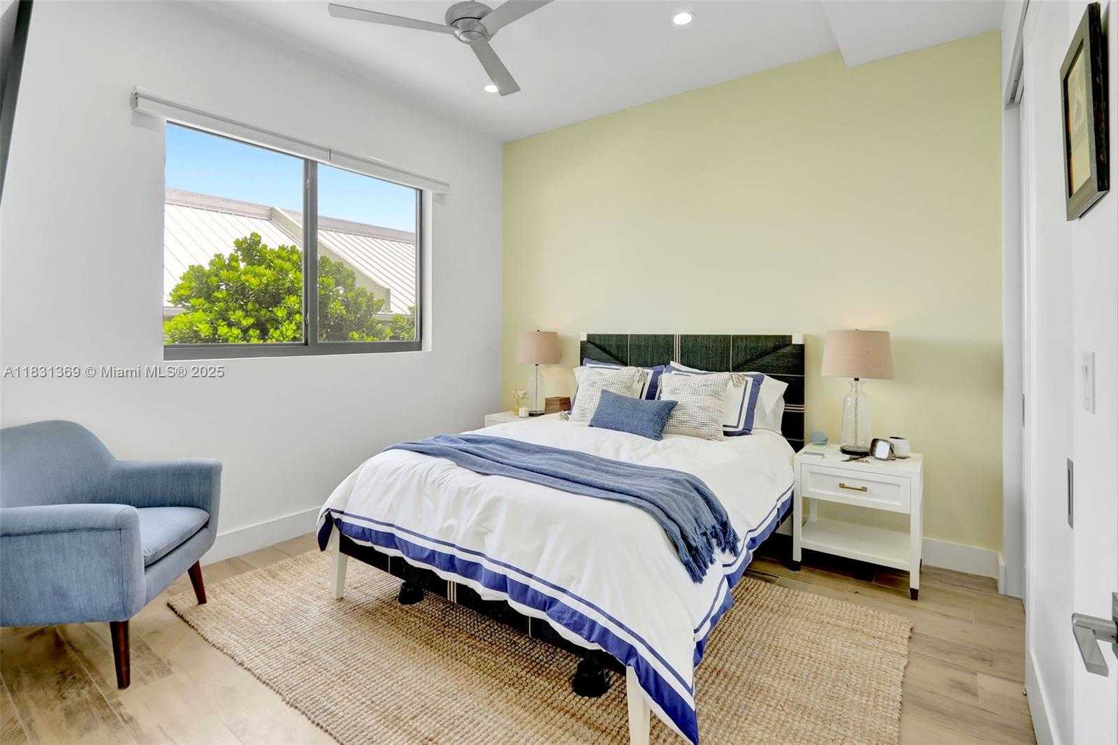 Small Image of 324 BALBOA ST, Hollywood Number 26