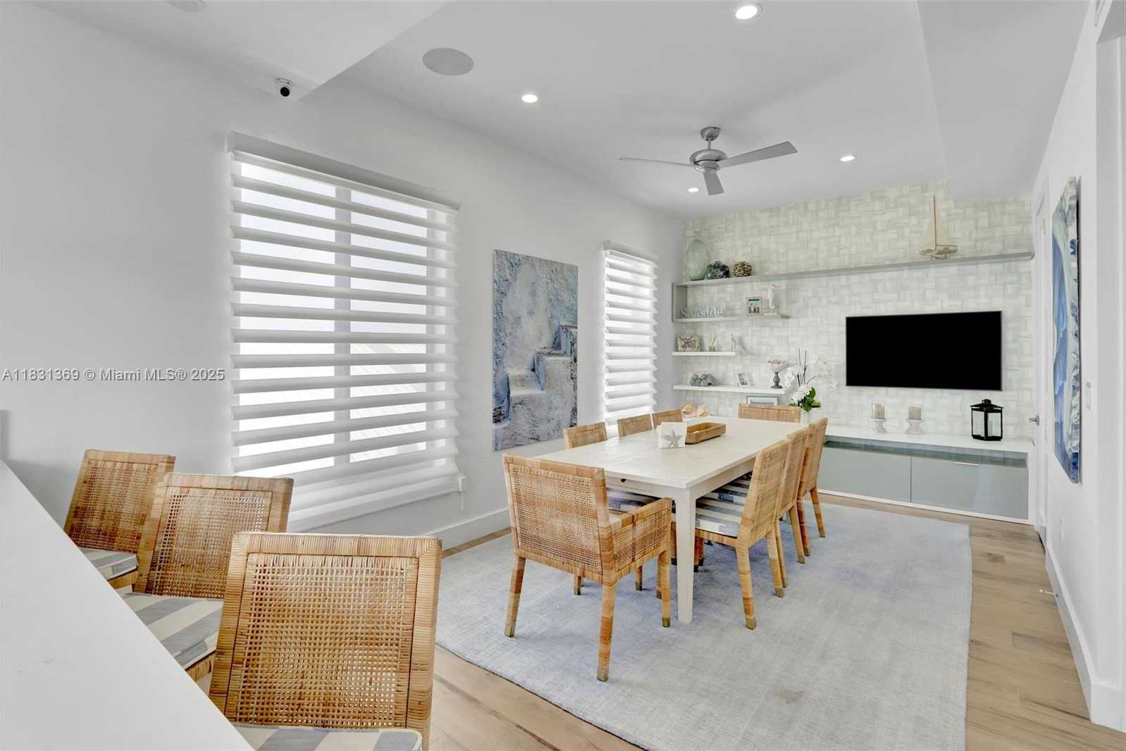 Small Image of 324 BALBOA ST, Hollywood Number 8