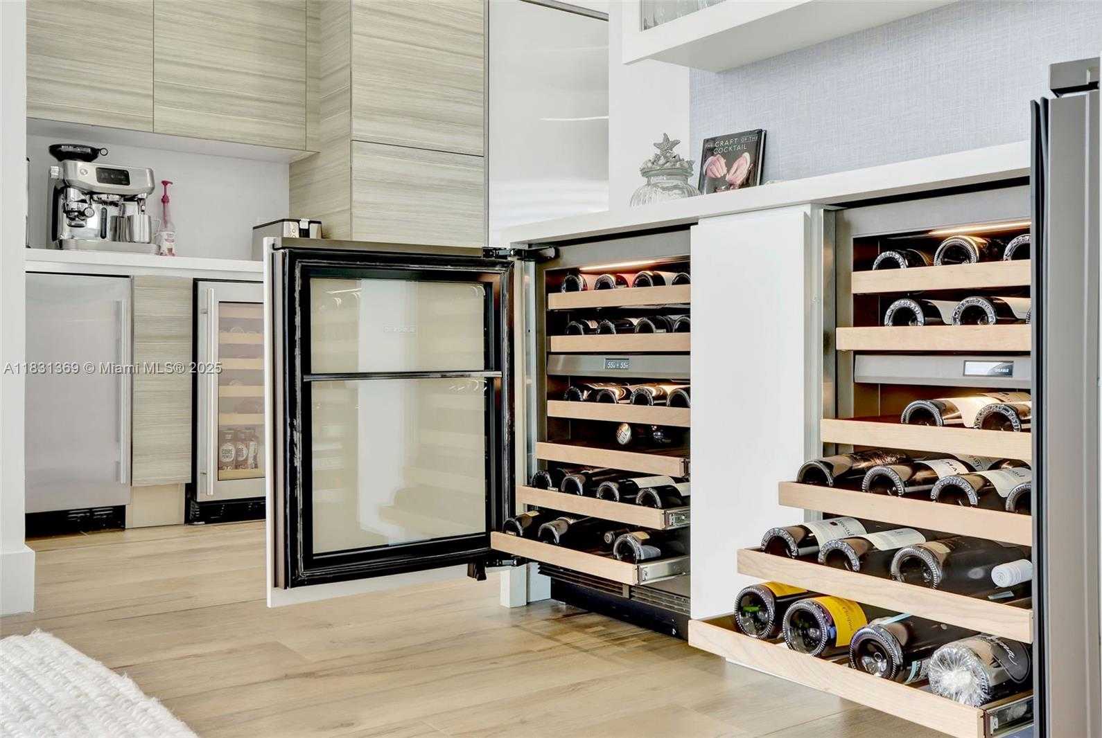 Small Image of 324 BALBOA ST, Hollywood Number 9