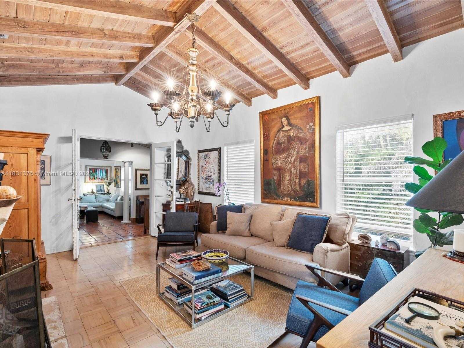 Small Image of 2700 SOUTH WEST 4TH AVE, Miami Number 11