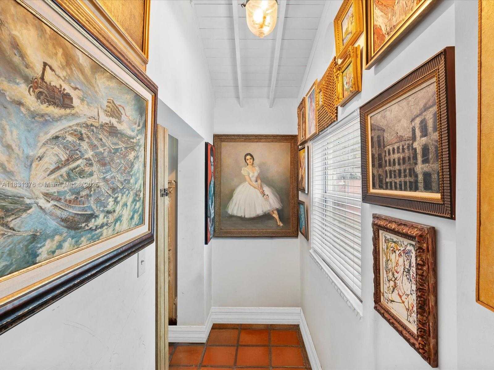 Small Image of 2700 SOUTH WEST 4TH AVE, Miami Number 16