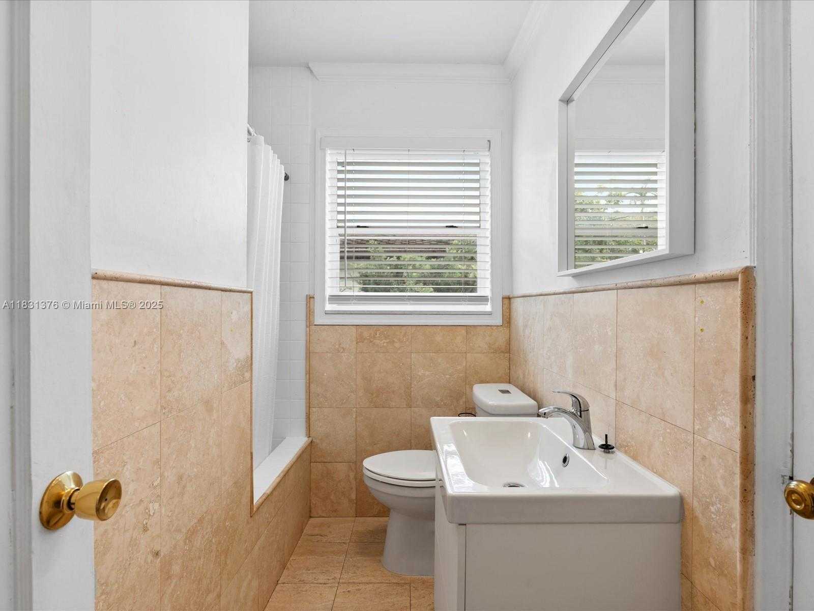 Small Image of 2700 SOUTH WEST 4TH AVE, Miami Number 19