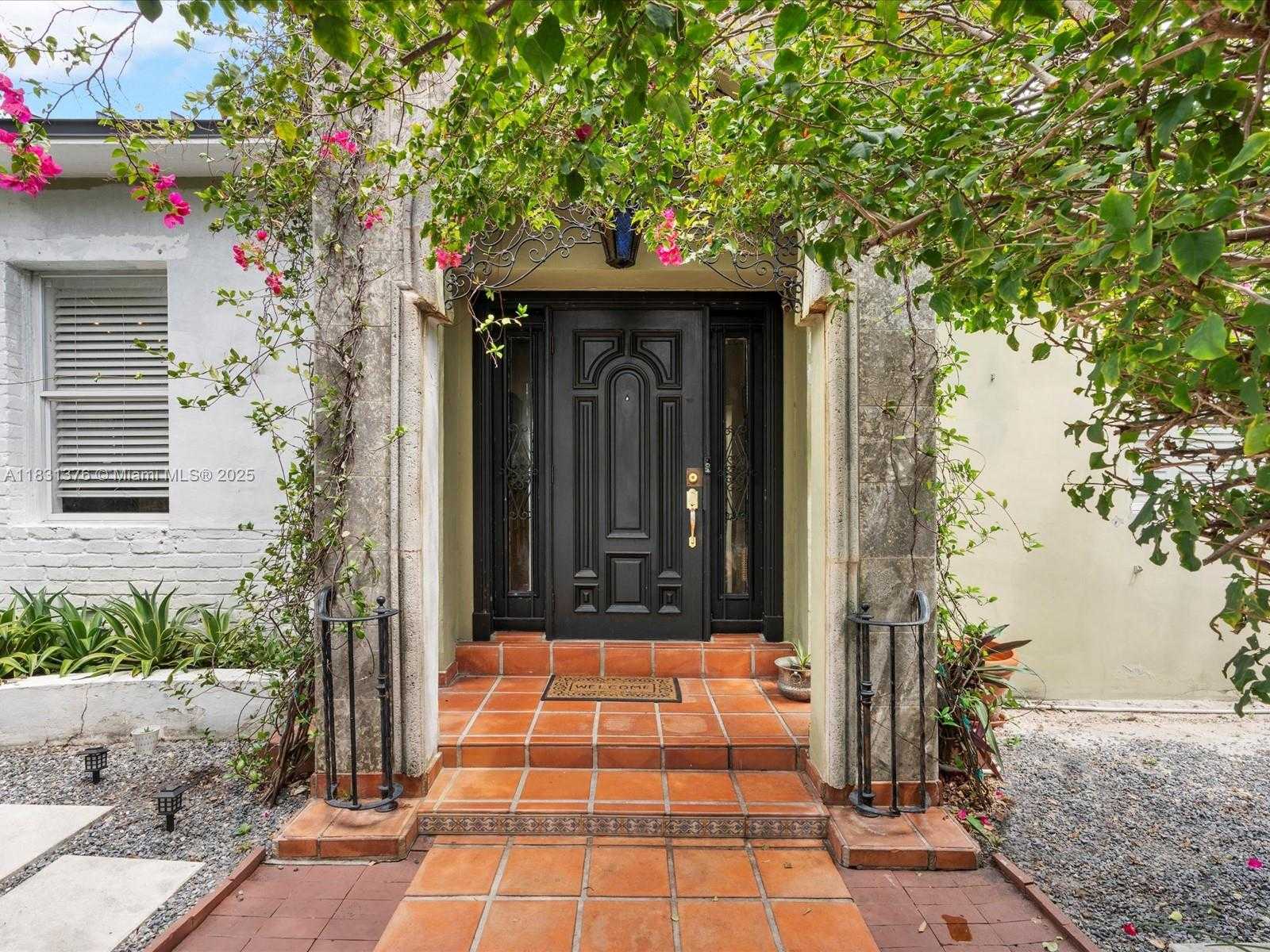 Small Image of 2700 SOUTH WEST 4TH AVE, Miami Number 2