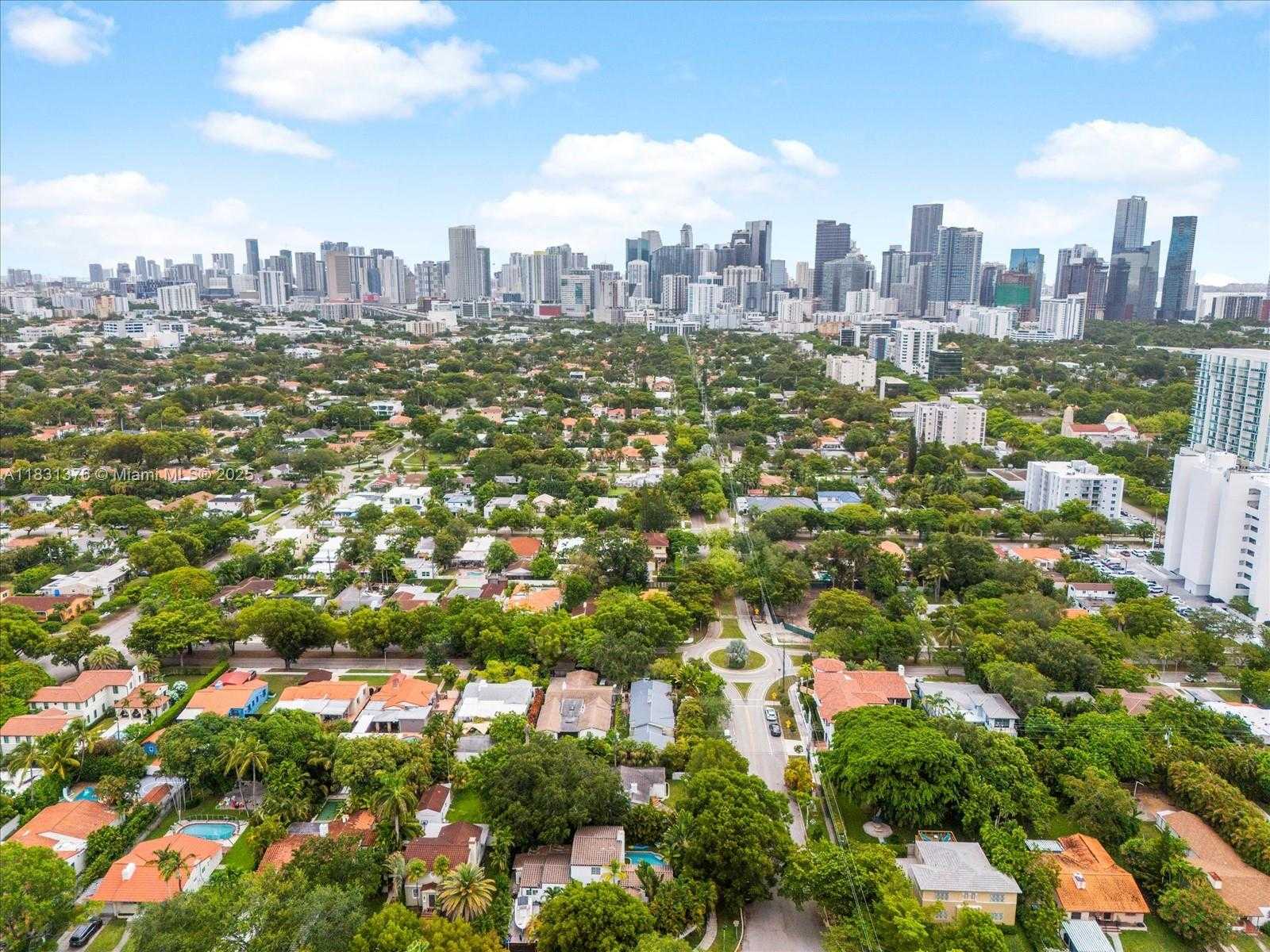 Small Image of 2700 SOUTH WEST 4TH AVE, Miami Number 38