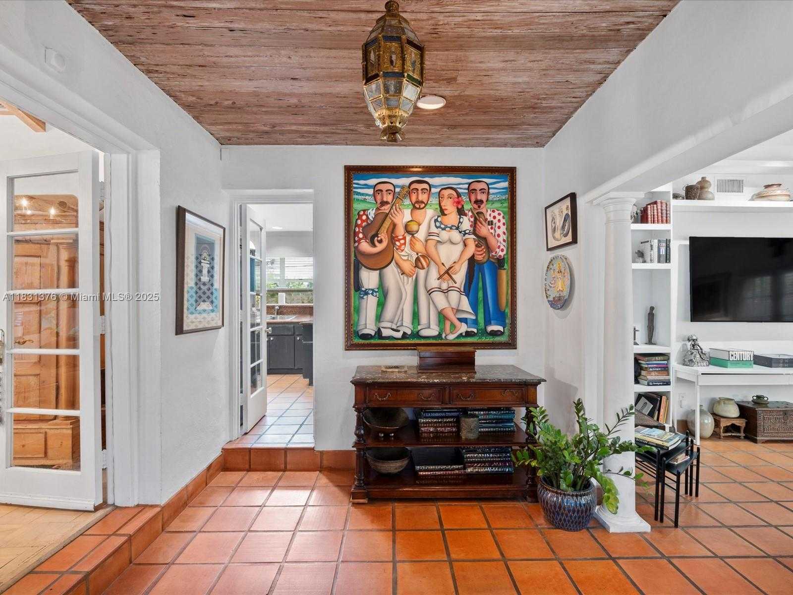 Small Image of 2700 SOUTH WEST 4TH AVE, Miami Number 5