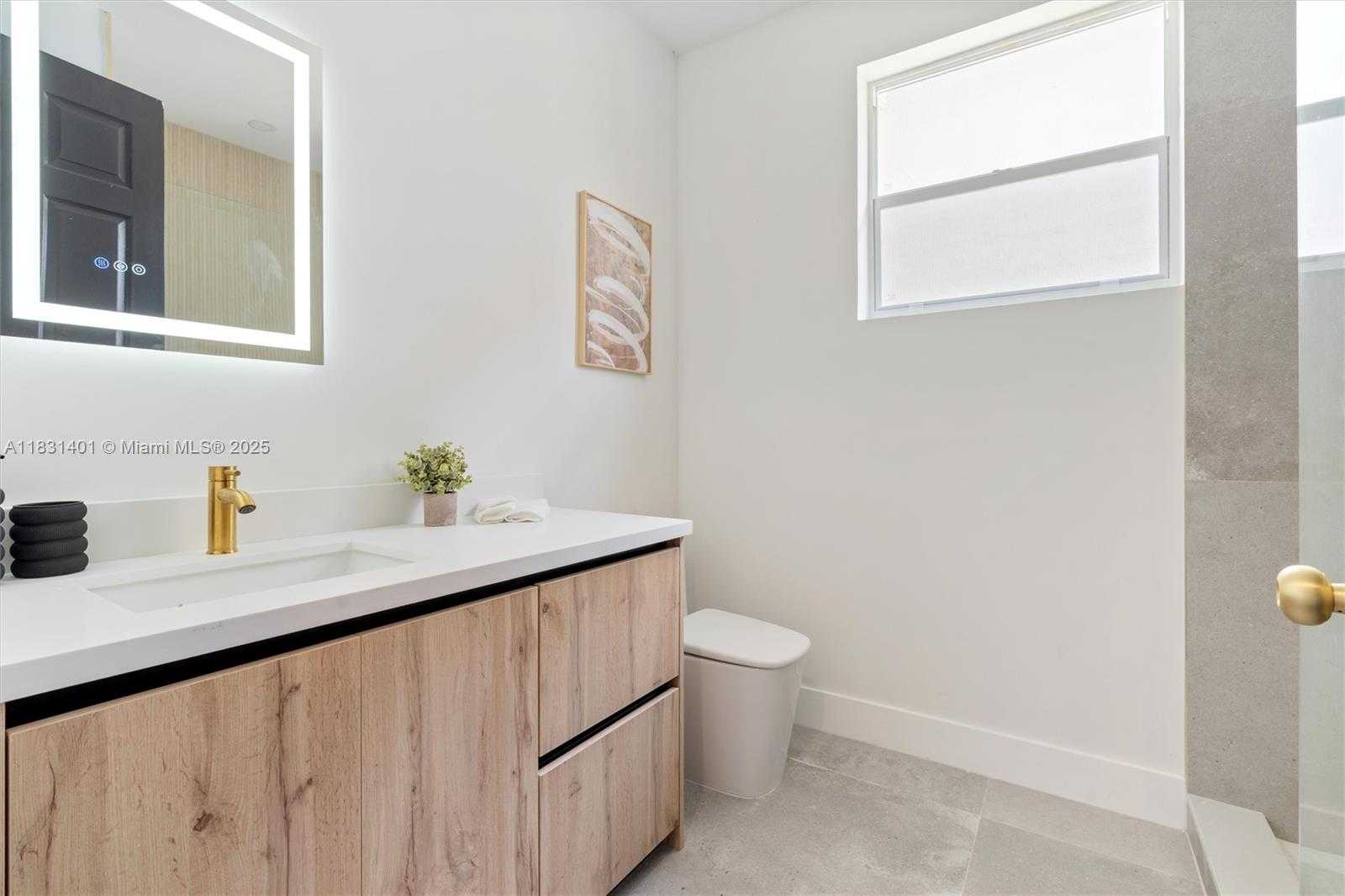 Small Image of 10275 OAK MEADOW LN, Lake Worth Number 22