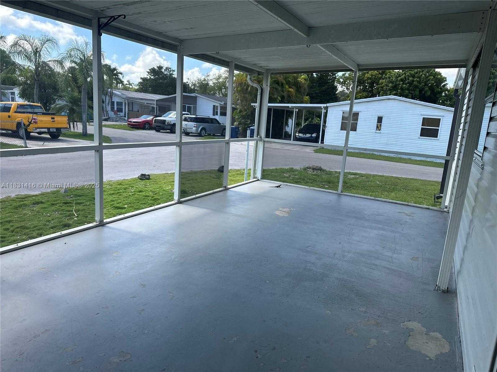 Small Image of 19800 SOUTH WEST 180 ST, Miami Number 2