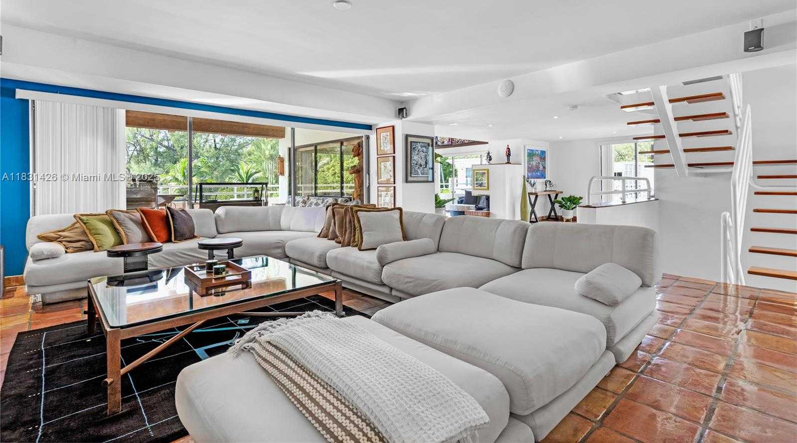 Small Image of 3520 ROCKERMAN RD, Miami Number 11