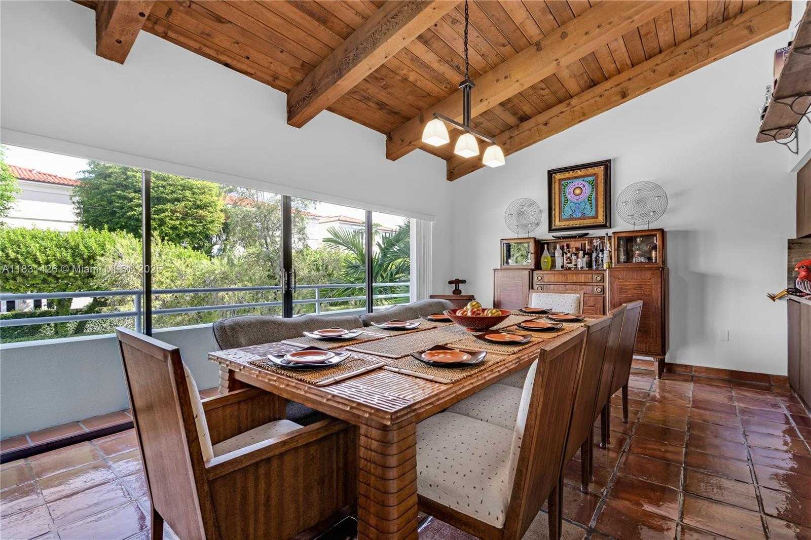 Small Image of 3520 ROCKERMAN RD, Miami Number 19