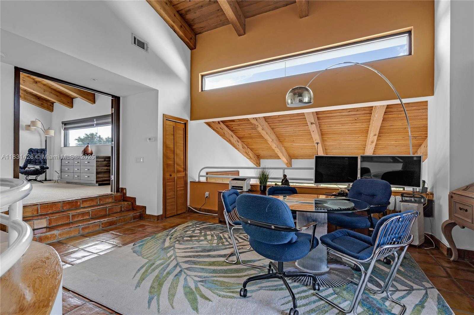 Small Image of 3520 ROCKERMAN RD, Miami Number 23