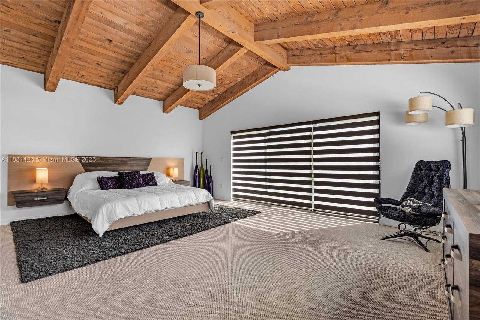 Small Image of 3520 ROCKERMAN RD, Miami Number 24