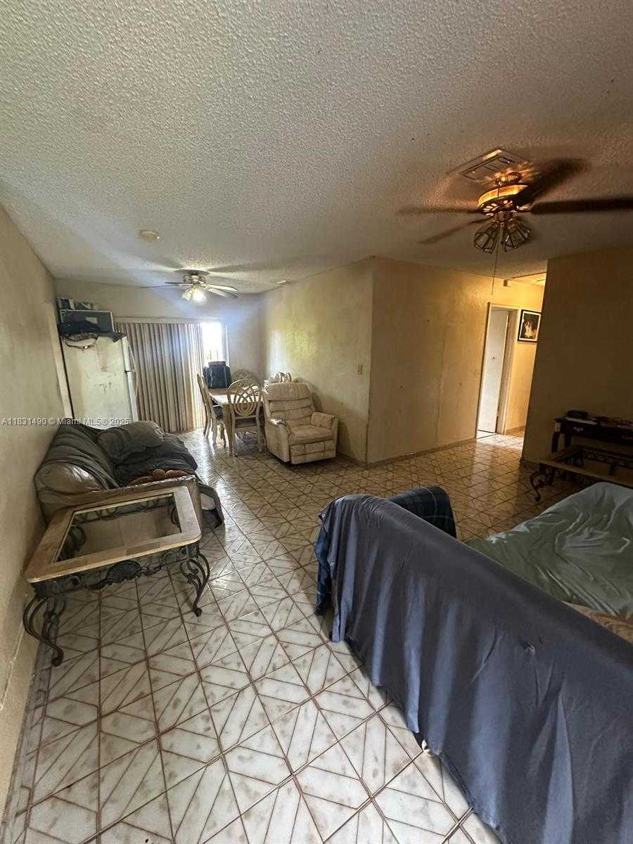 Small Image of 1360 SOUTH WEST 6TH TER, Deerfield Beach Number 11