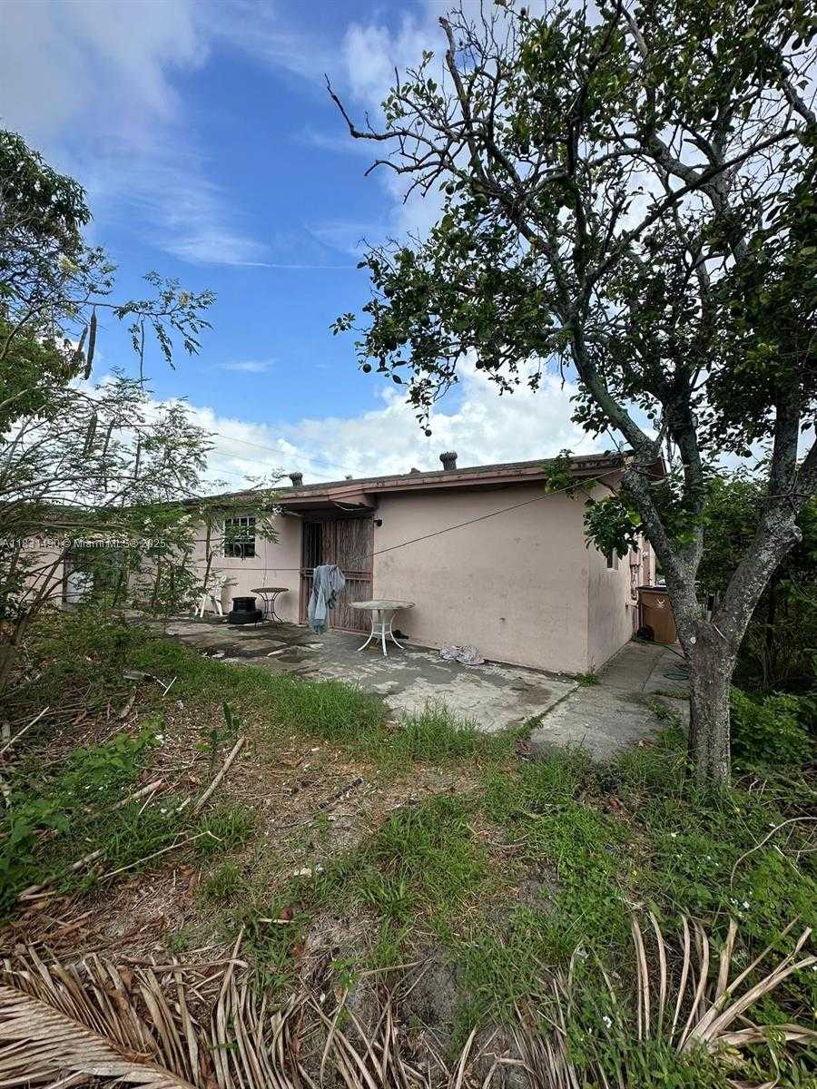 Small Image of 1360 SOUTH WEST 6TH TER, Deerfield Beach Number 13