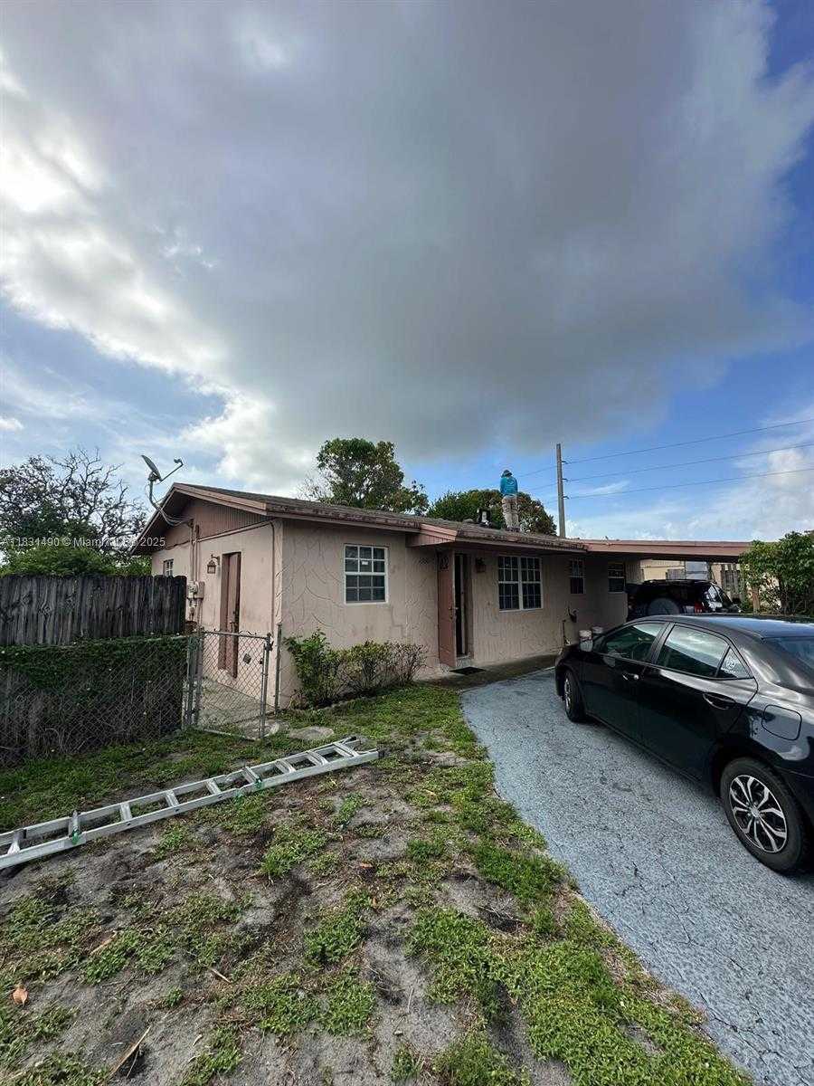 Small Image of 1360 SOUTH WEST 6TH TER, Deerfield Beach Number 6