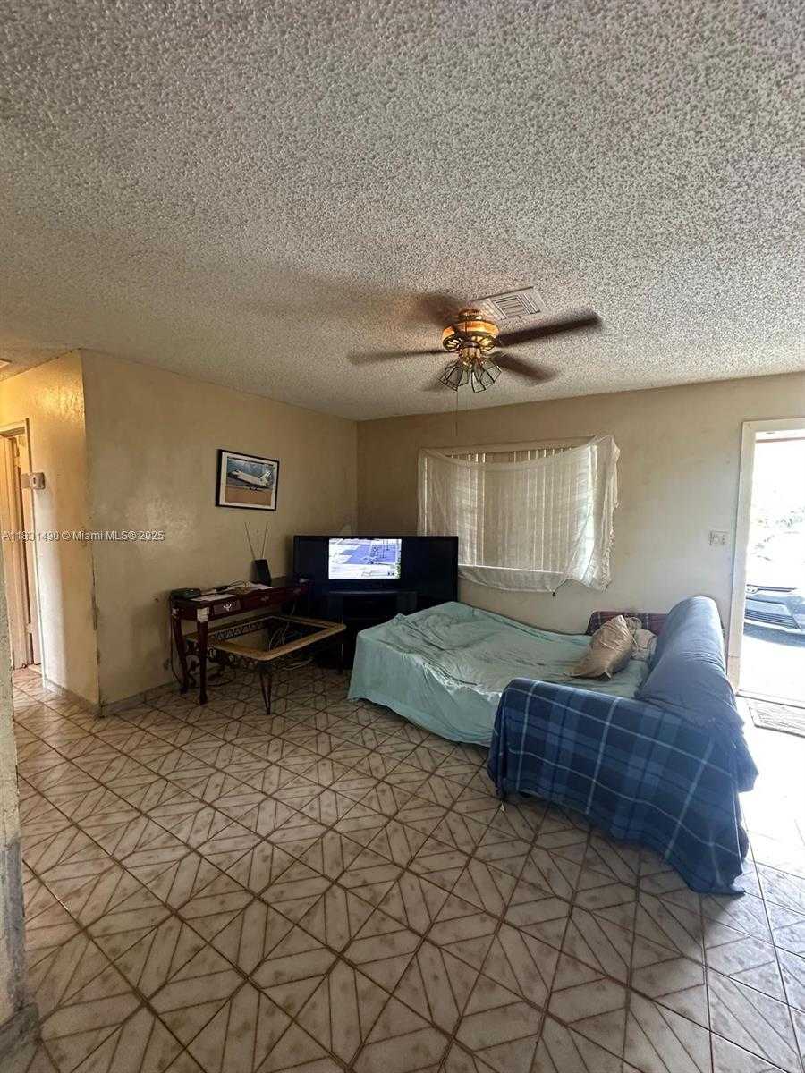 Small Image of 1360 SOUTH WEST 6TH TER, Deerfield Beach Number 8