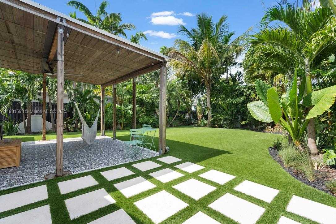 Small Image of 631 NORTH EAST 87TH ST, Miami Number 3