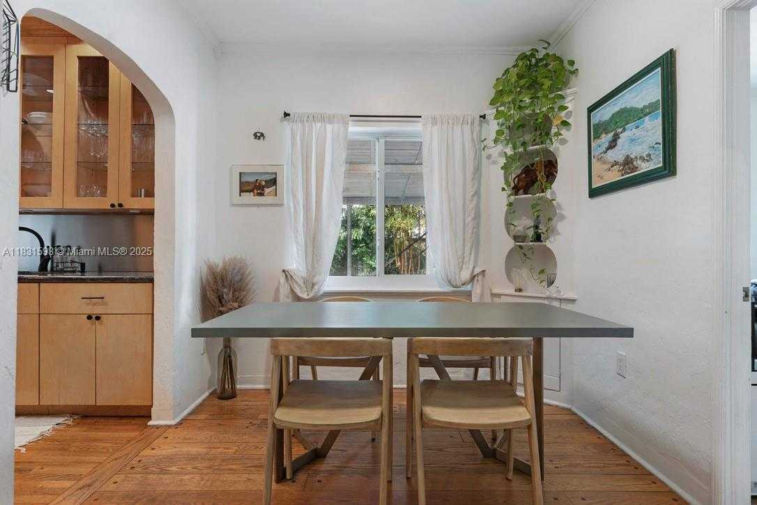 Small Image of 631 NORTH EAST 87TH ST, Miami Number 6