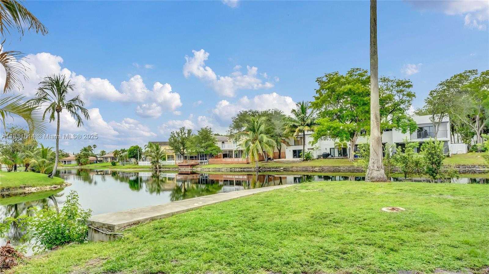 Small Image of 540 SOUTH WEST 101ST AVE, Plantation Number 16