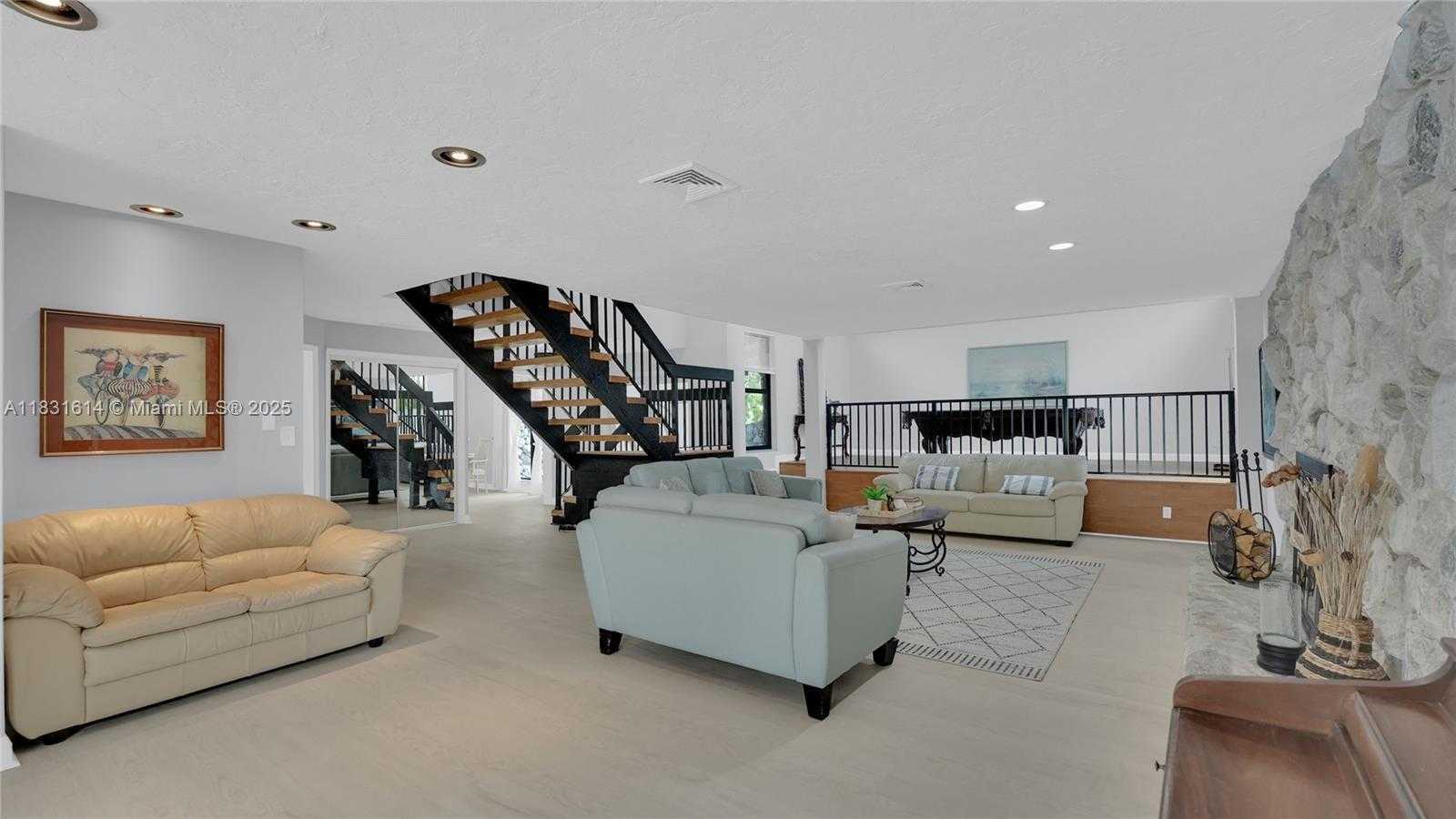 Small Image of 540 SOUTH WEST 101ST AVE, Plantation Number 32