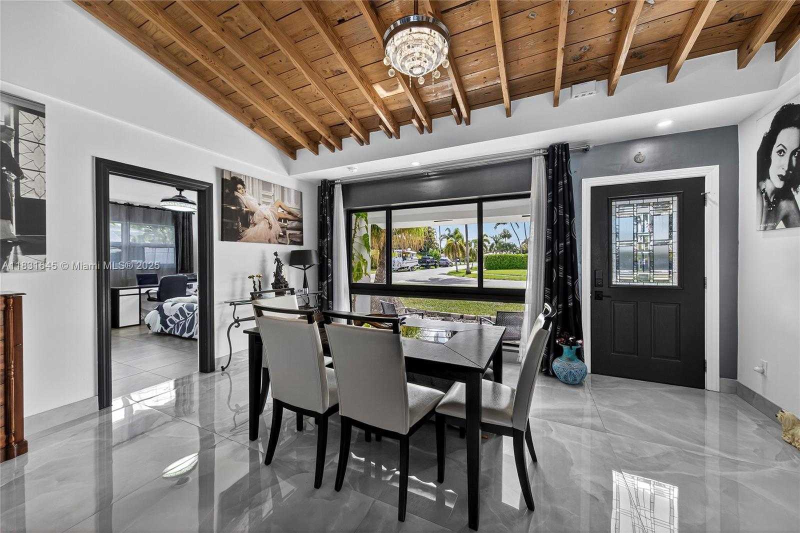 Small Image of 380 SOUTH EAST 1ST TER, Pompano Beach Number 11