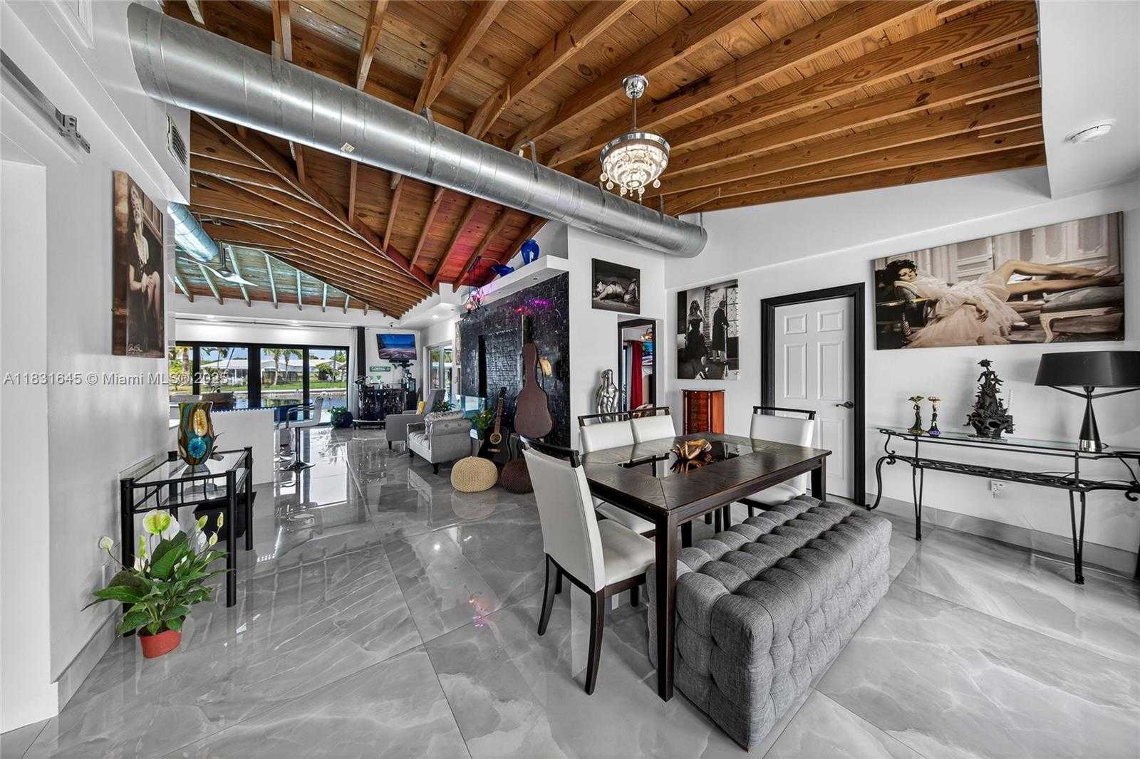 Small Image of 380 SOUTH EAST 1ST TER, Pompano Beach Number 13