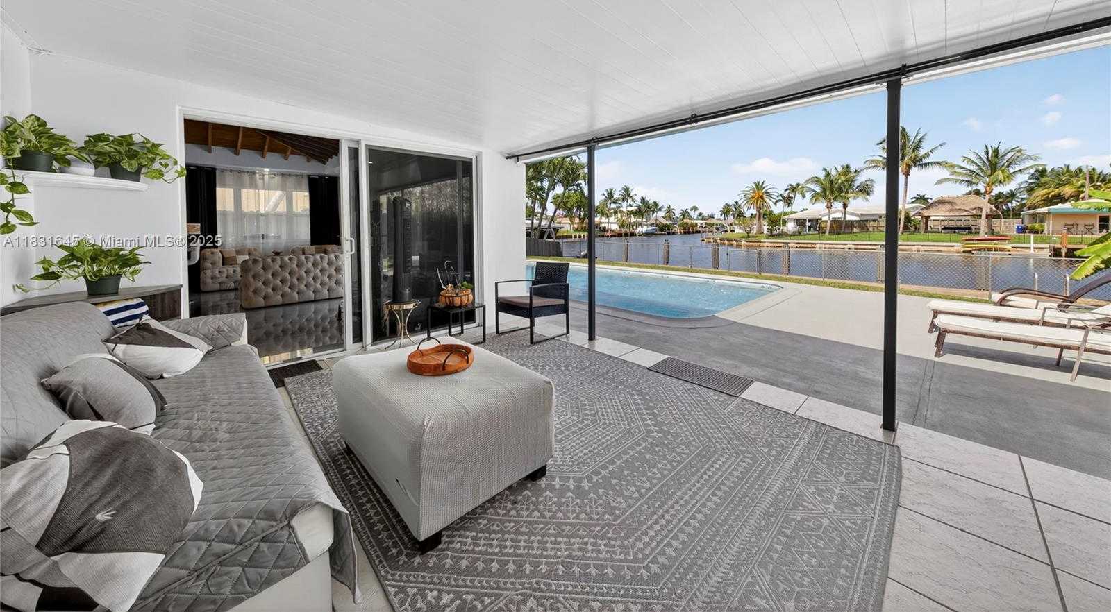 Small Image of 380 SOUTH EAST 1ST TER, Pompano Beach Number 24