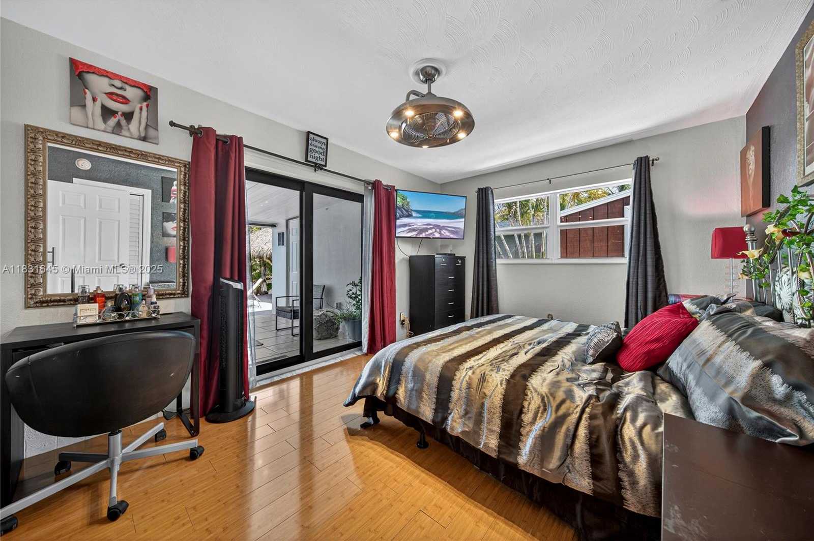 Small Image of 380 SOUTH EAST 1ST TER, Pompano Beach Number 35