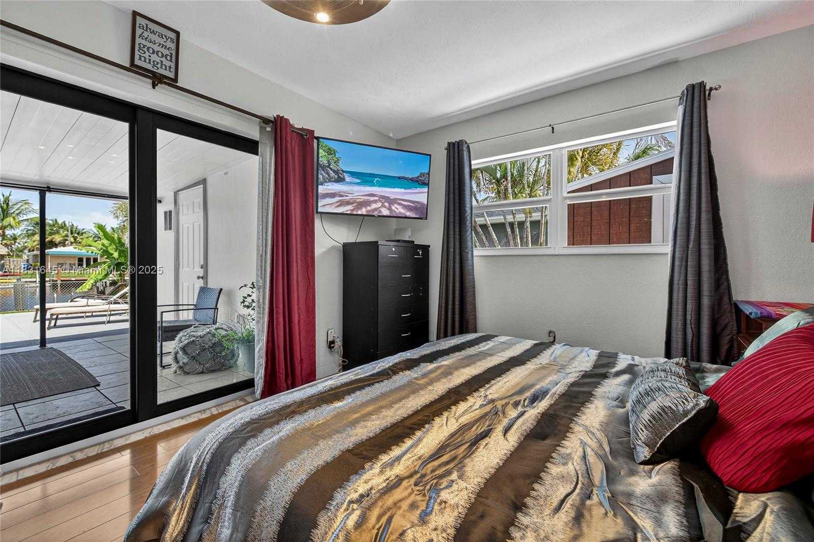 Small Image of 380 SOUTH EAST 1ST TER, Pompano Beach Number 36