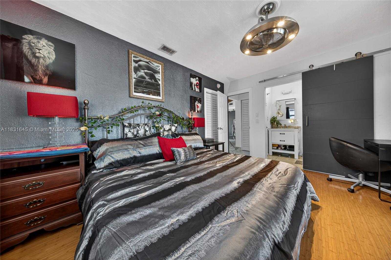 Small Image of 380 SOUTH EAST 1ST TER, Pompano Beach Number 37