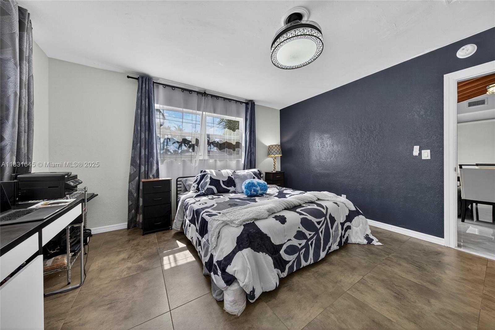 Small Image of 380 SOUTH EAST 1ST TER, Pompano Beach Number 42