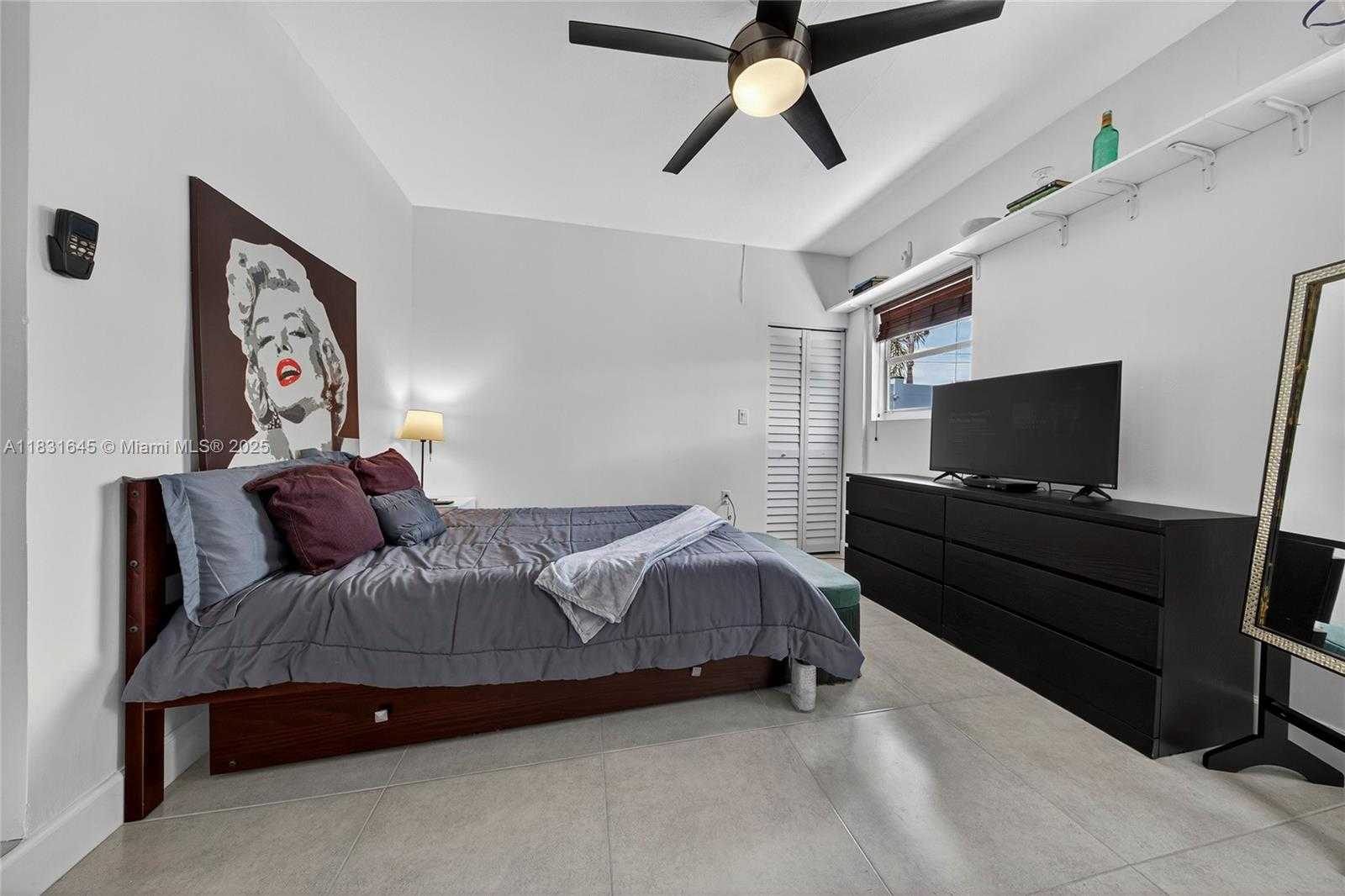 Small Image of 380 SOUTH EAST 1ST TER, Pompano Beach Number 46