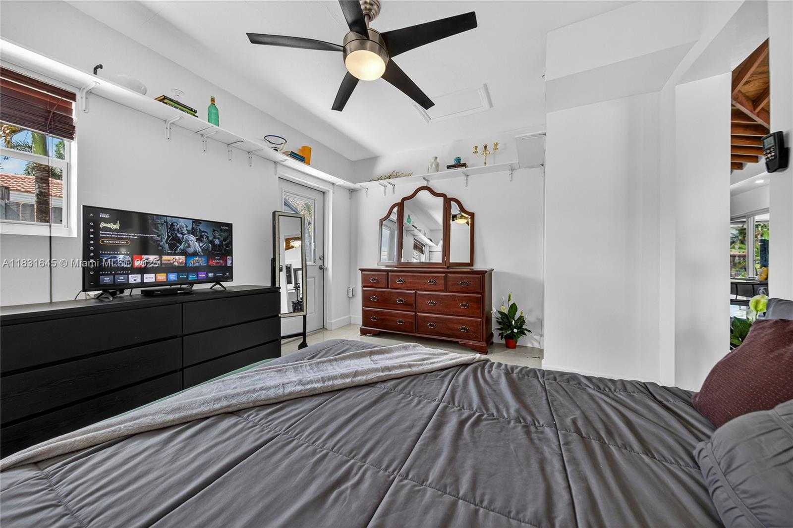 Small Image of 380 SOUTH EAST 1ST TER, Pompano Beach Number 48