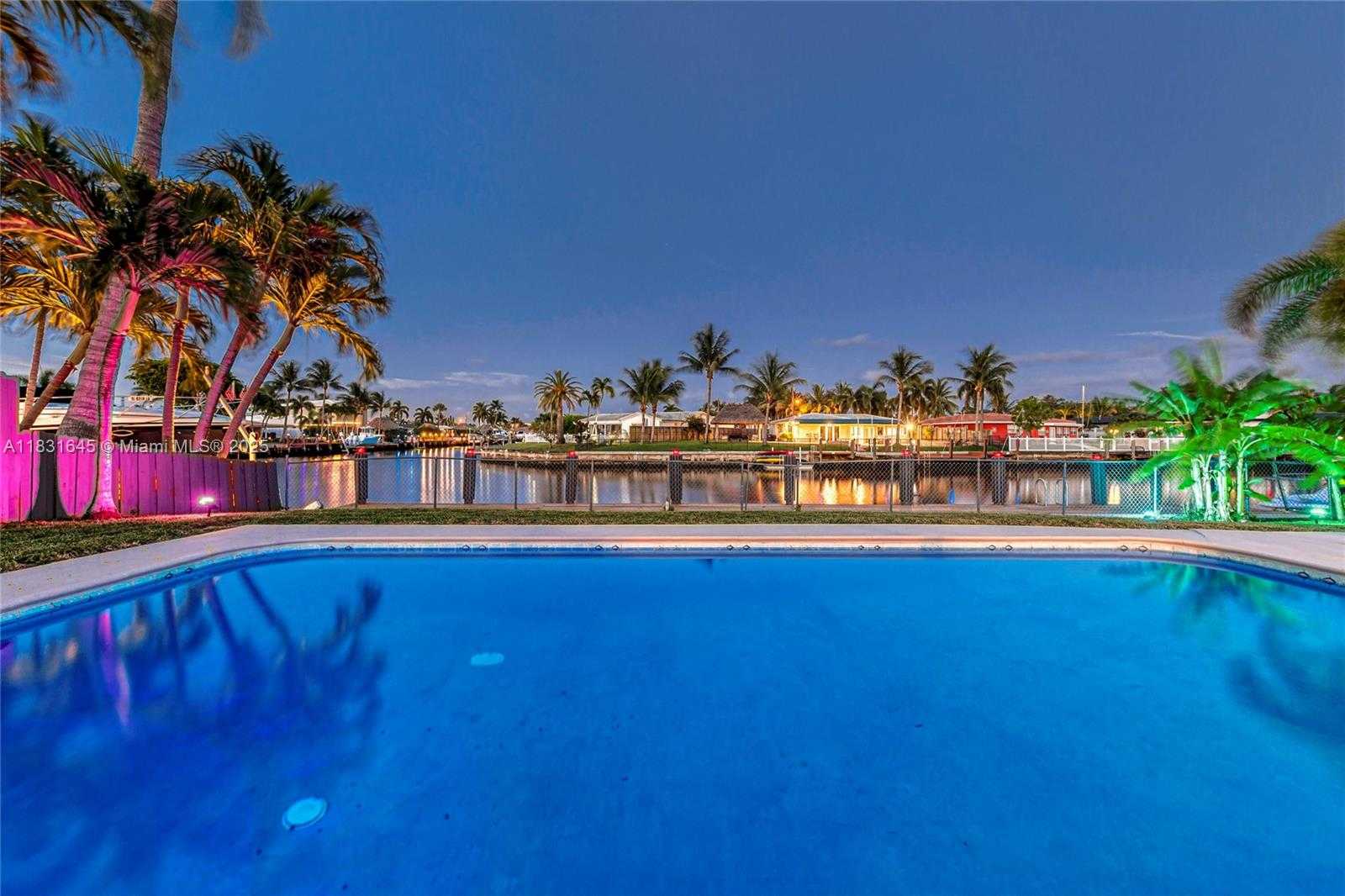 Small Image of 380 SOUTH EAST 1ST TER, Pompano Beach Number 5